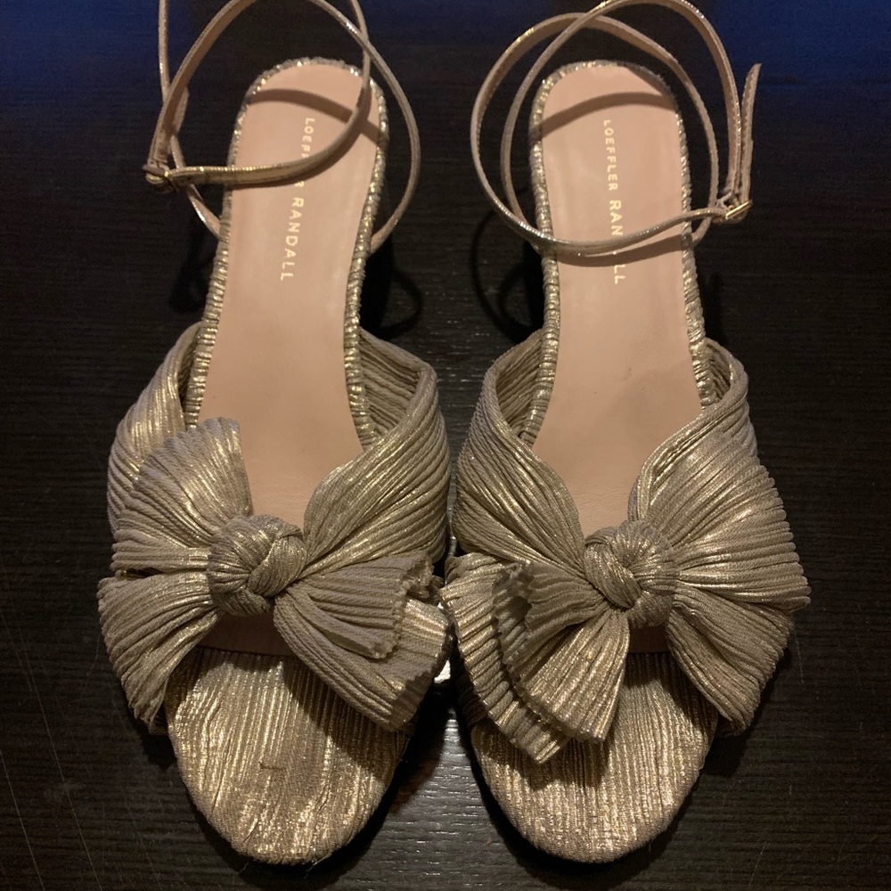 Dahlia Platinum Pleated Bow Heel